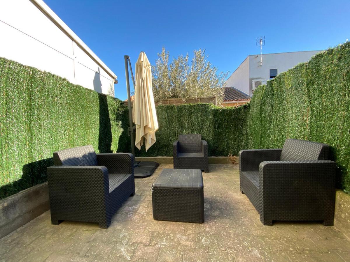 Sol-Y-Days Goeland, Appartement Avec Terrasse Front De Mer Et Place De Parking En Centre-Ville 勒格罗-迪鲁瓦 外观 照片