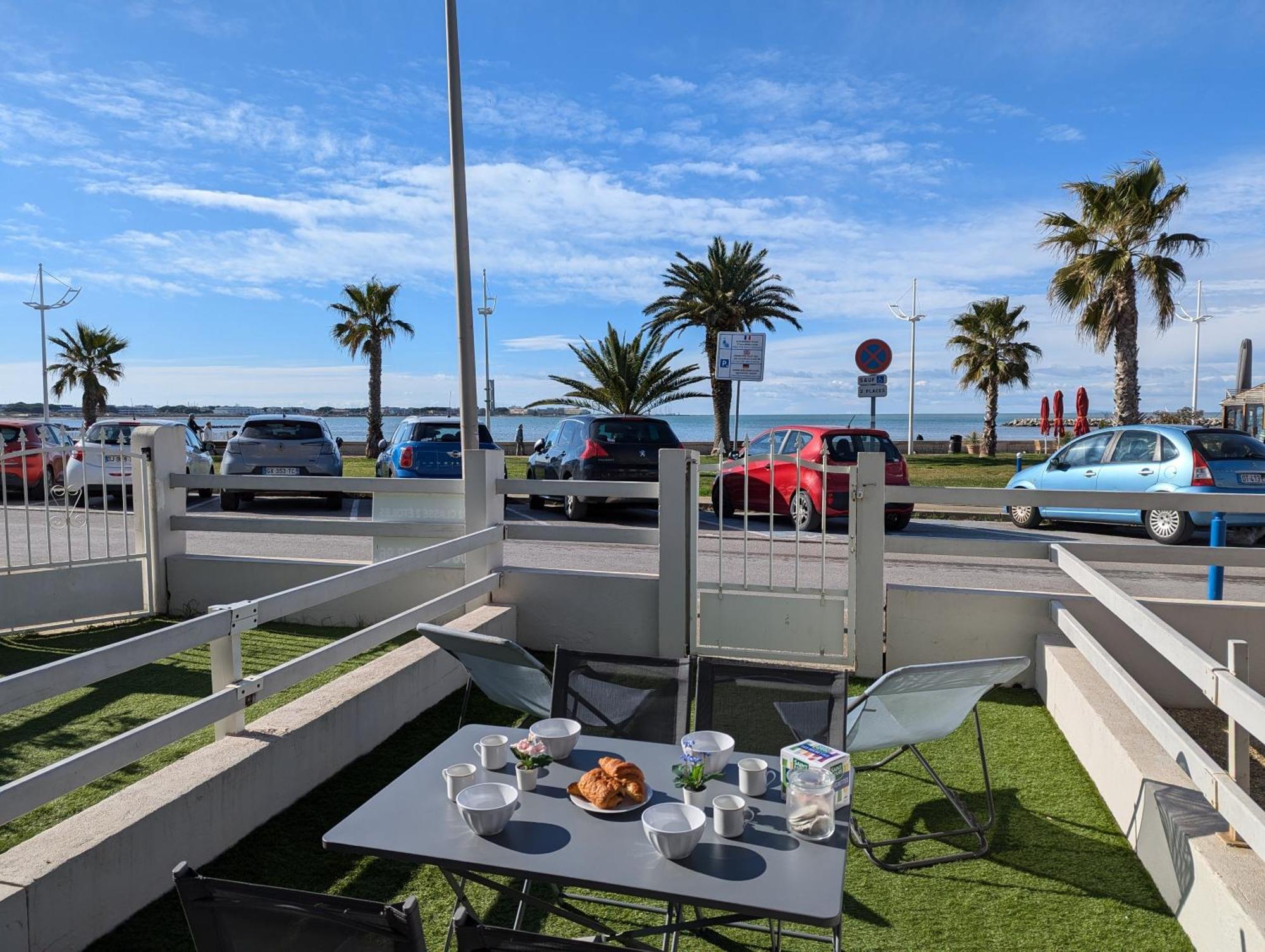 Sol-Y-Days Goeland, Appartement Avec Terrasse Front De Mer Et Place De Parking En Centre-Ville 勒格罗-迪鲁瓦 外观 照片